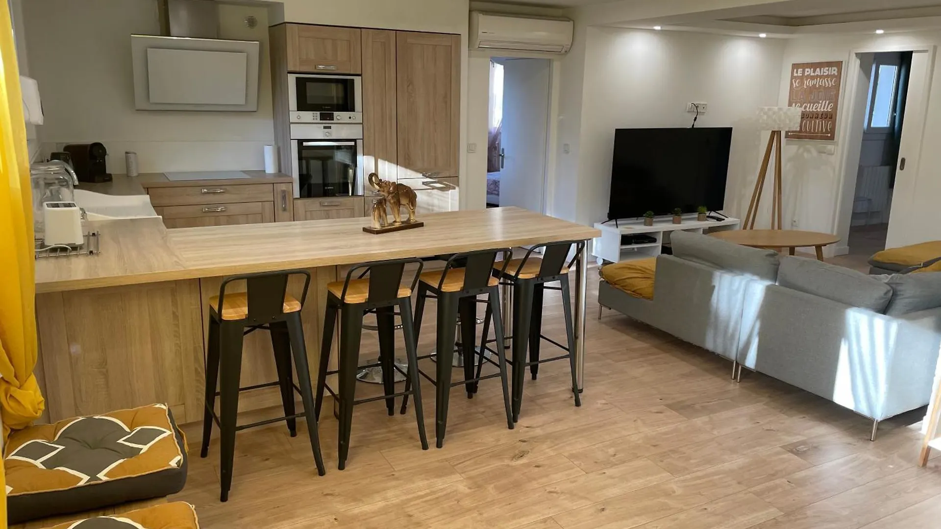 Joli Rez De Jardin 3 Pieces A Cagnes Sur Mer France